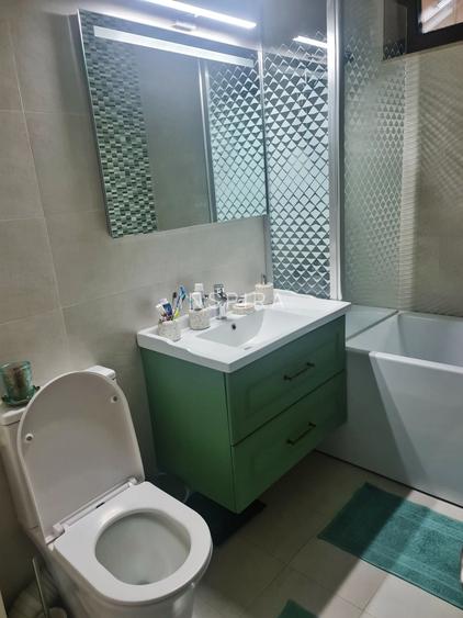 Central - Apartament lux, 64 mp utili + boxa 15 mp - 13