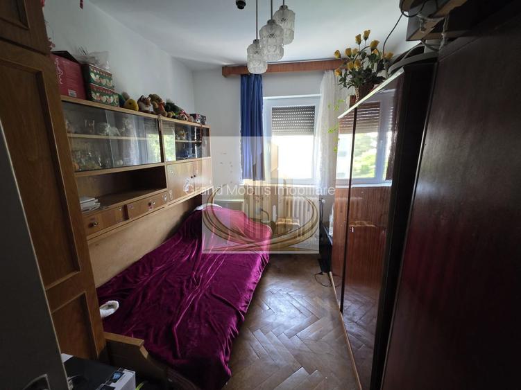Apartament 4 camere în zona Dacia - 3