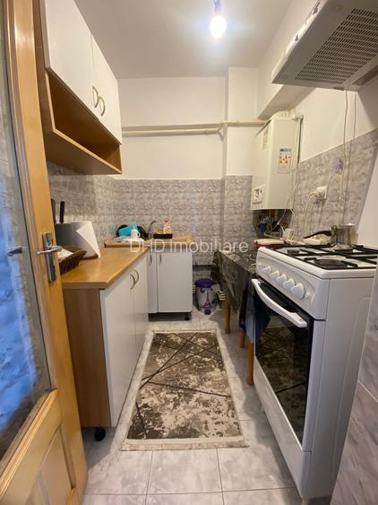 Garsoniera vis a vis de Hala Centrala - 6