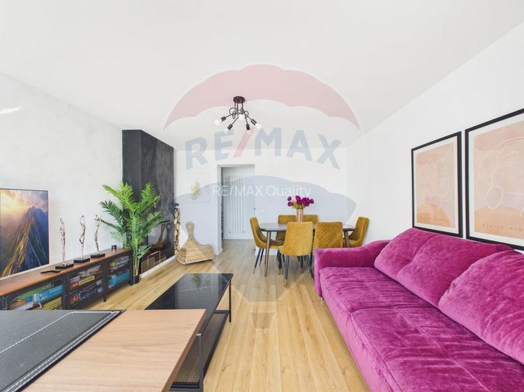 Apartament de vanzare, 3 camere ultra finisat,  Bd. Unirii - 28