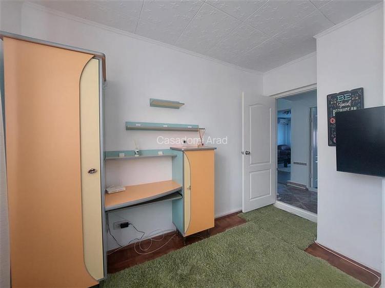 Apartament 3 camere, cu terasa, in Chisineu Cris - 10