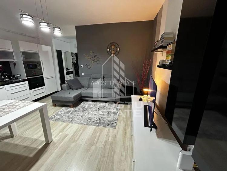 Apartament 2 camere, proaspăt renovat, 70 m pătrați utili, UTA - 4