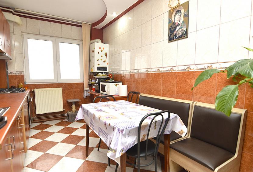 VANZARE APARTAMENT 4 CAMERE RAHOVA – MARGEANULUI