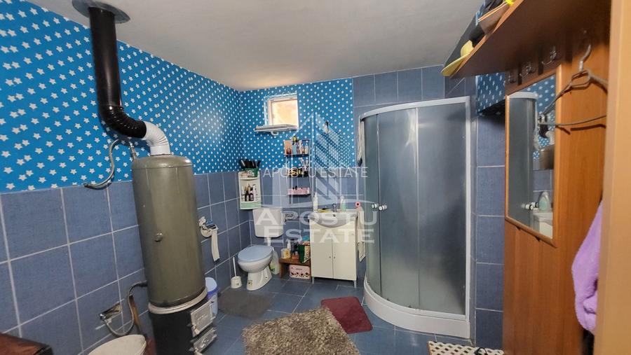 Casa individuala cu 6 camere,2 bai,teren de 1017 mp Pischia Central - 17
