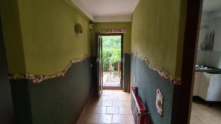 PUCIOASA, Imobil cu S+P+E - 564 m²  si teren - 1.737 m² - 8