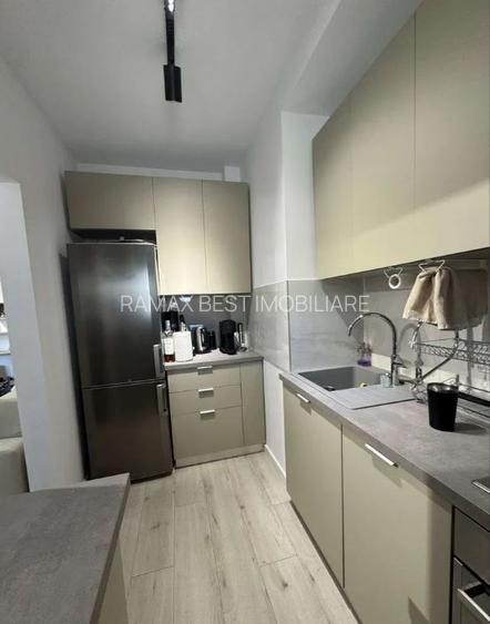 Decebal  - Piata Muncii - 8