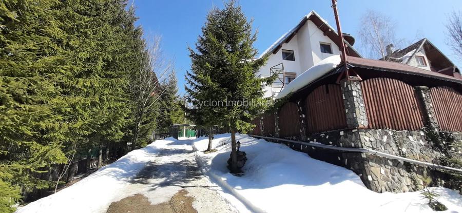 Casa de vacanta sau pensiune situata langa Cabana Trei Brazi Predeal - 39
