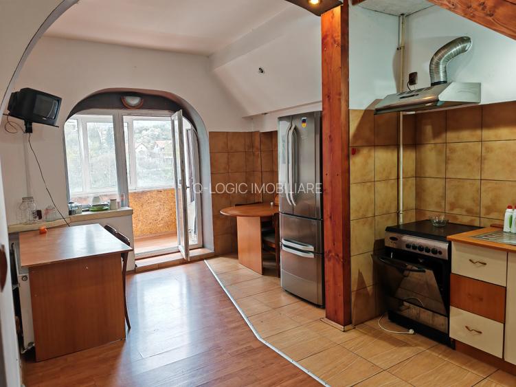 Apartament 4 camere cu priveliste deosebita zona Colinei - 22