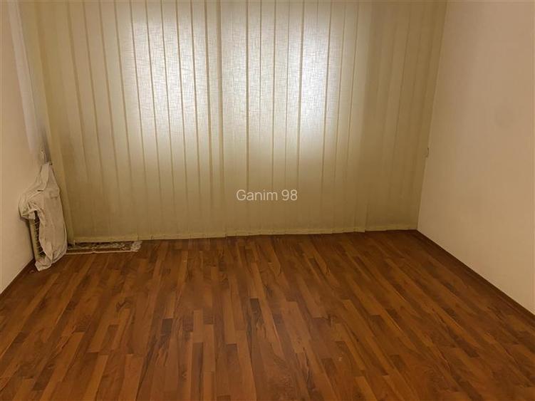Apartament 2 camere , strada Bucegi - Policlinica nr 2 , 56 mp , balcon si logie - 2