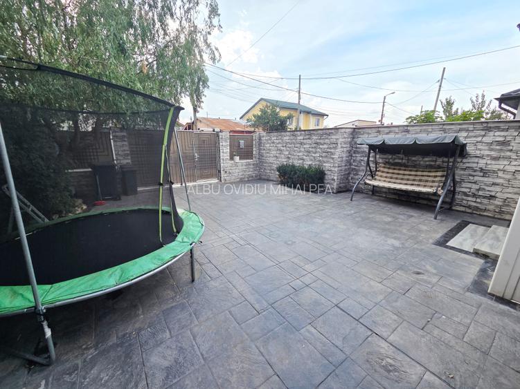 Voluntari, Andronache, vila P+1+M renovata, curte amenajata - 29