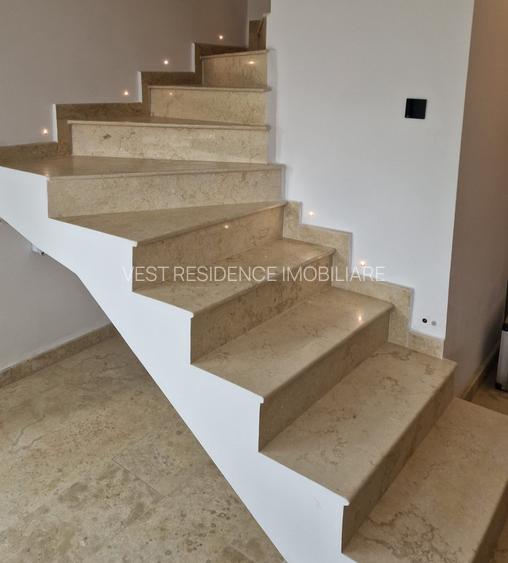 Casa individuala cu 4 camere si mansarda. Comision 0 - 10