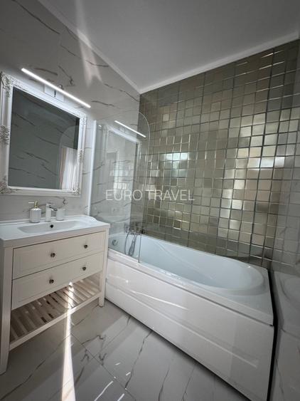 Superb!  4 camere cu vedere la mare, mobilat si utilat, confort lux - 24