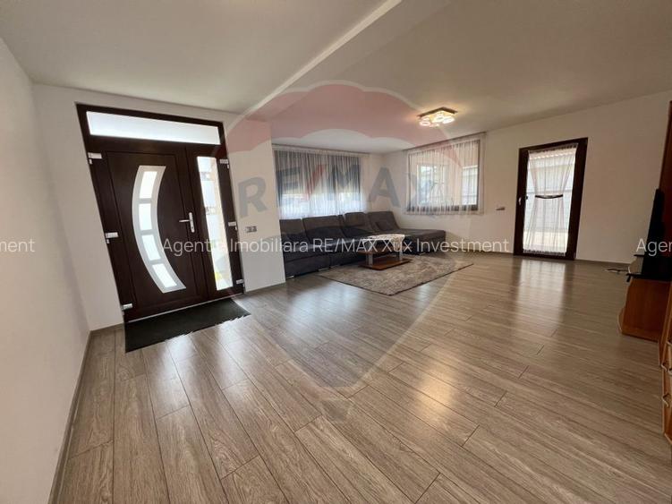 Casă  de vanzare - 6