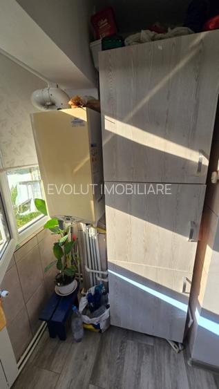 Apartament semidecomandat- zona inel I - 8