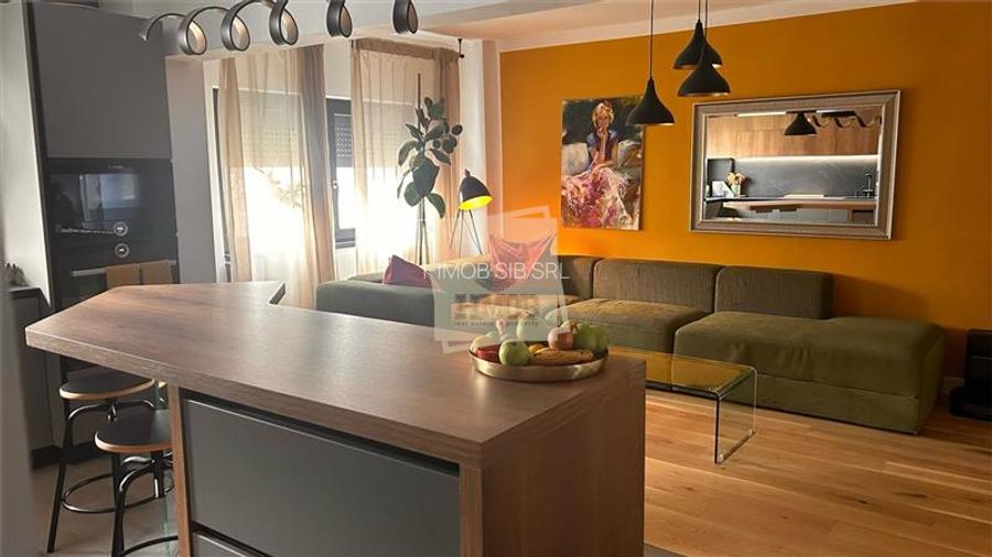 Apartament modern cu 4 camere 2 bai si logie inchis in Strand - 3