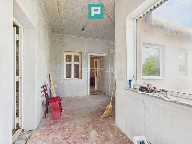 Casă spatioasă și solidă în Pecica - 24