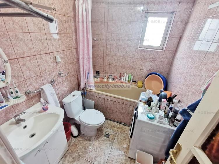 Vanzare casa Andronache - 10