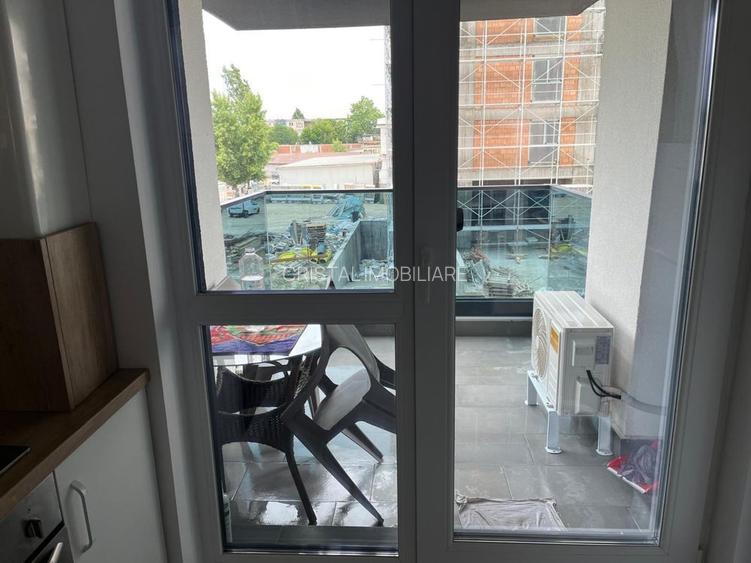 Apartament 2 camere tip studio, lux, parcare inclusă, centrală proprie, etaj 1 - 8