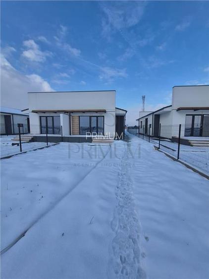 Duplex gata de mutare - superb - 3 camere - zona exclusivista - panouri solare - - 3