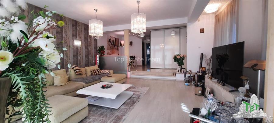 Vila eleganta de vanzare in Damaroaia - 2