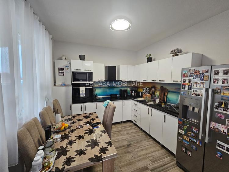 Duplex pe parter, între Moșnița Nouă și Urseni, cu 2 băi, 2 terase, comision 0% - 10