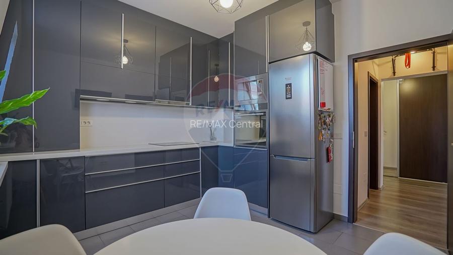 Apartament spațios, terasă proprie, Tractorul, Brașov - 15