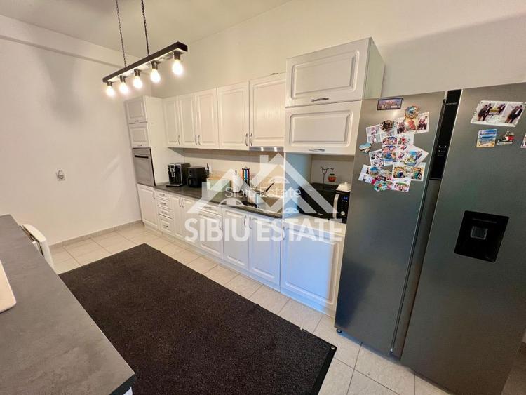 Casa moderna, spațioasa, curte generoasa pe un nivel în Sura Mare - 6