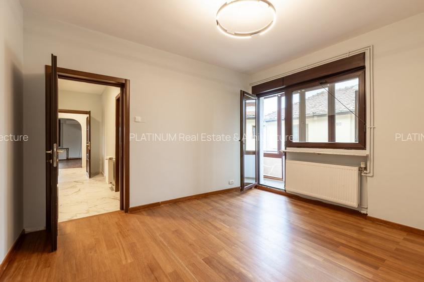 Birou/ Rezidential, apartament in imobil Boutique, Televiziune - 3