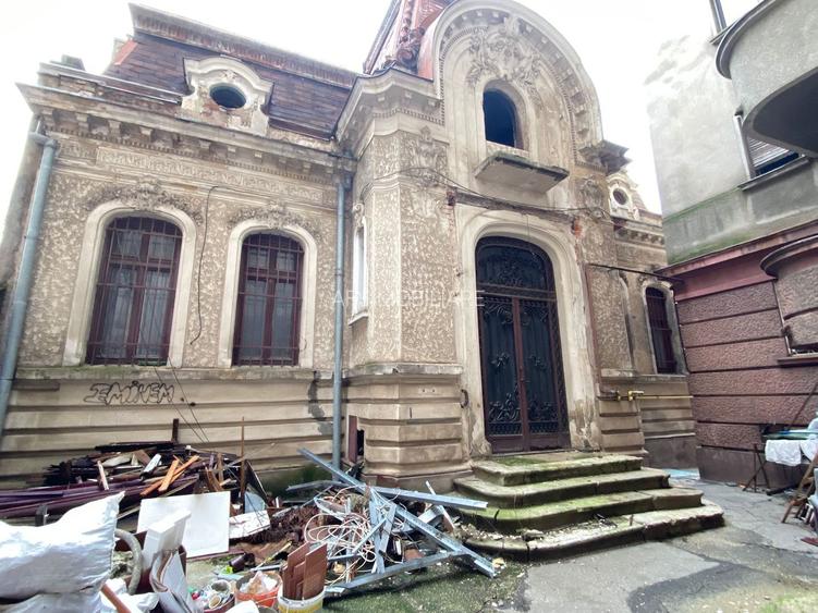 De Vanzare Vila Interbelica, 8-10 Camere, Romana - Zodiac - 28