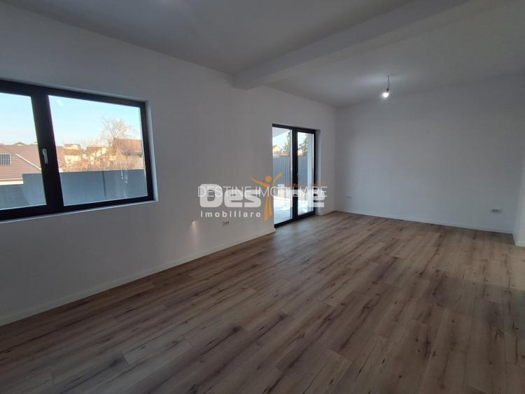  COMISION O %,Miroslava, Casa individuala, P+1+POD,  - 4