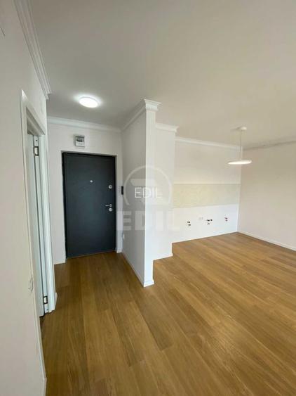 Apartament de 2 camere semidecomandat, zona centrala, Floresti - 3