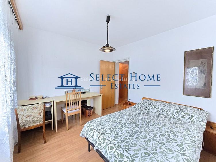 Stefan Cel Mare - Polona | Bloc 1982 | 76mp | 2 minute metrou - 4