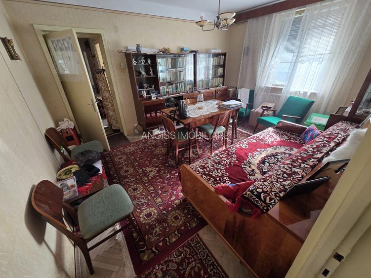 Apartament 3 camere str Isaccei PARTER INALT - 2