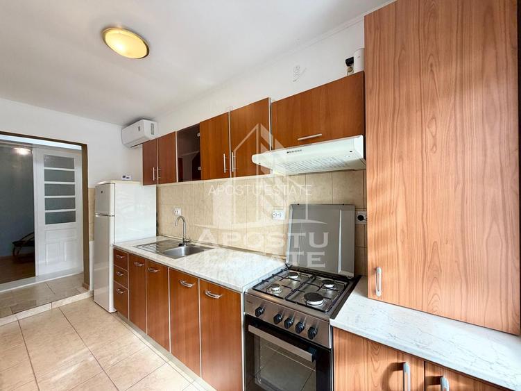 Apartament la casa de inchiriat, 3 camere, loc de parcare,  Giroc - 3