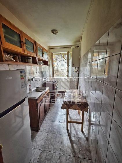 Apartament cu 2 camere, etajul 2, centrala proprie,zona Girocului - 5