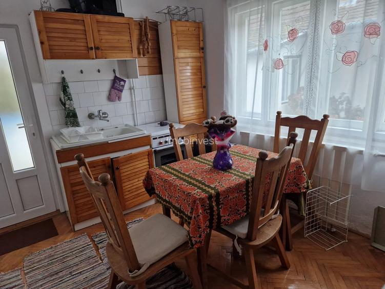 vand in Gornesti casa cu 5 camere, 1200 mp teren - 2