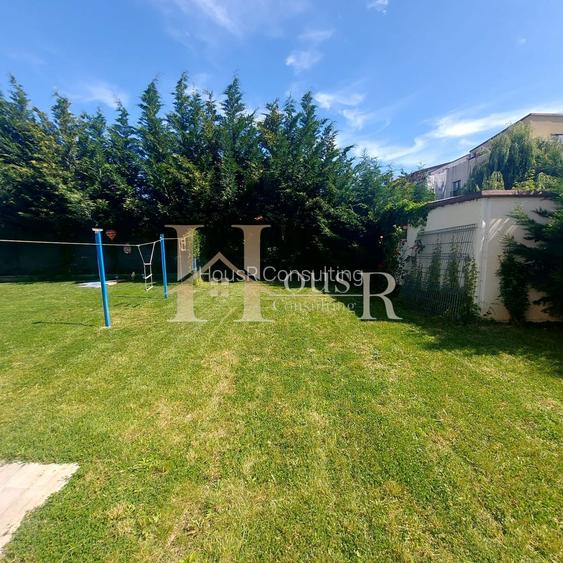 Apartament in vila, dispunere pe 3 niveluri. Gradina proprie. Terasa de 31 mp. - 10