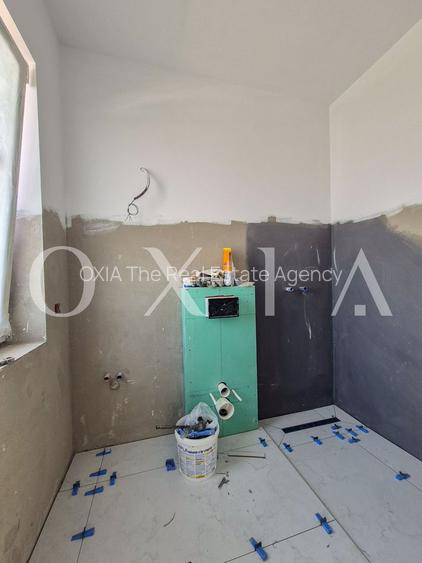 AX1030 Mosnita Noua, 1/2 Duplex Despartit Prin Camera Tehnica - 12