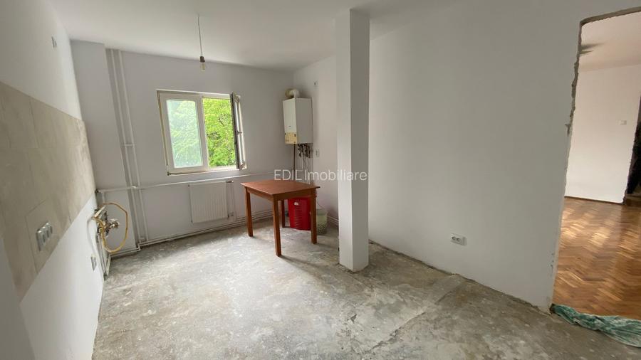 Apartament cu 3 camere Manastur , et 2/4 , zona Piata Flora - 8