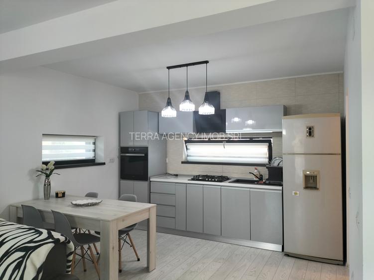 Închiriez o superbă casă P + 1, în orașul Mioveni. - 3