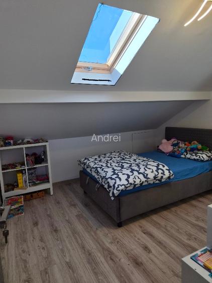 Apartament tip duplex cu gradina (~40 mp)– 2 camere + mansardă amenajată (4 came - 8