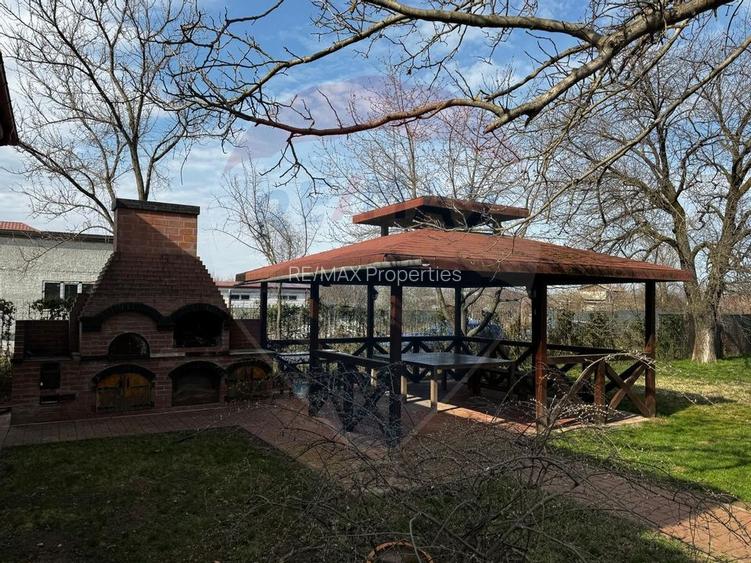 Casă de vânzare cu livadă și piscină – Giurgiu - 8