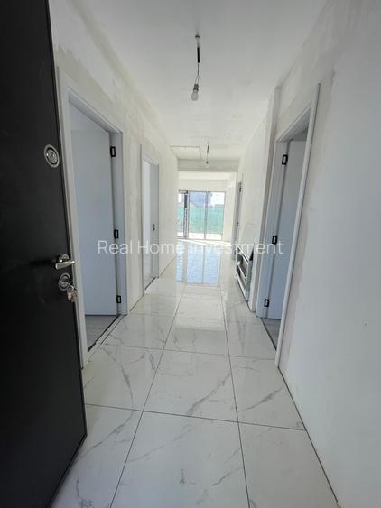 Casa parter 4 camere - La intrare in Com.Berceni - 8