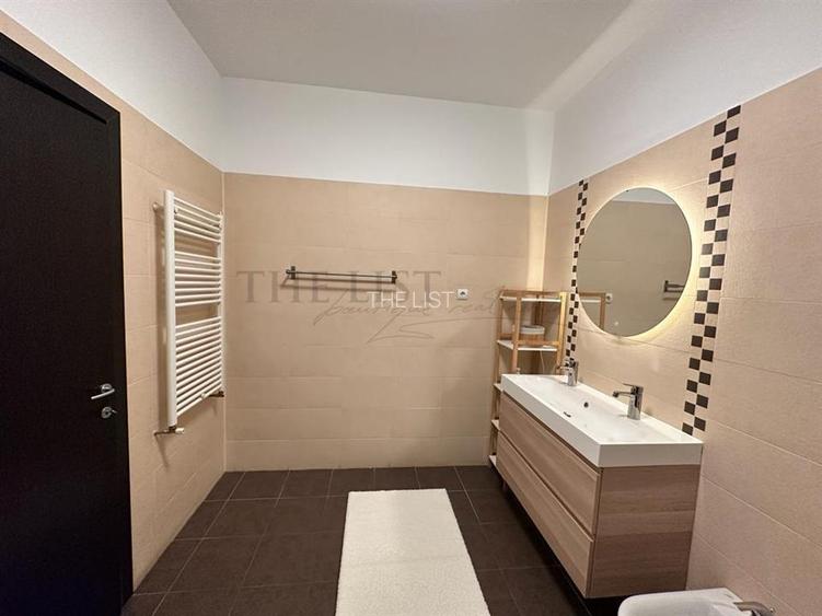 INCHIRIERE APARTAMENT SUPERB 3 CAMERE CASIN - 7