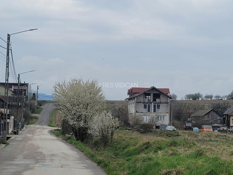 CASA DEZMIR, POSIBILITATI MULTIPLE - 9