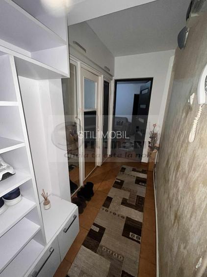 Zimbru 2 camere, et.1, semidecomandat, 85.000 € - 9