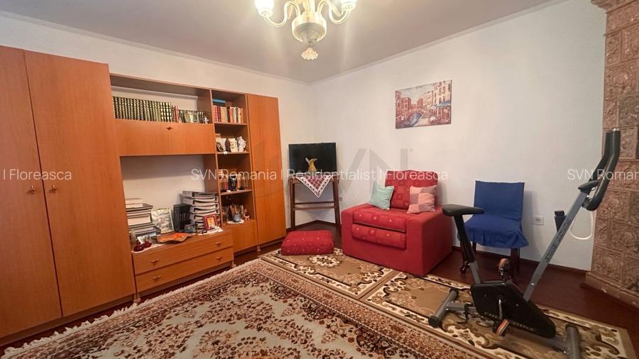 REV2005148 Casa de vanzare Polona l Curte - 3