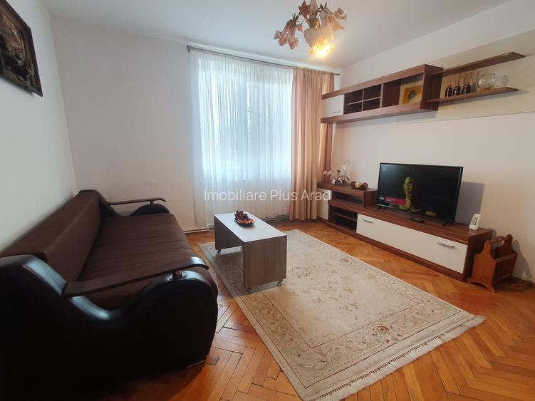 De inchiriat Apartament cu 2 camere in zona centrala - 5