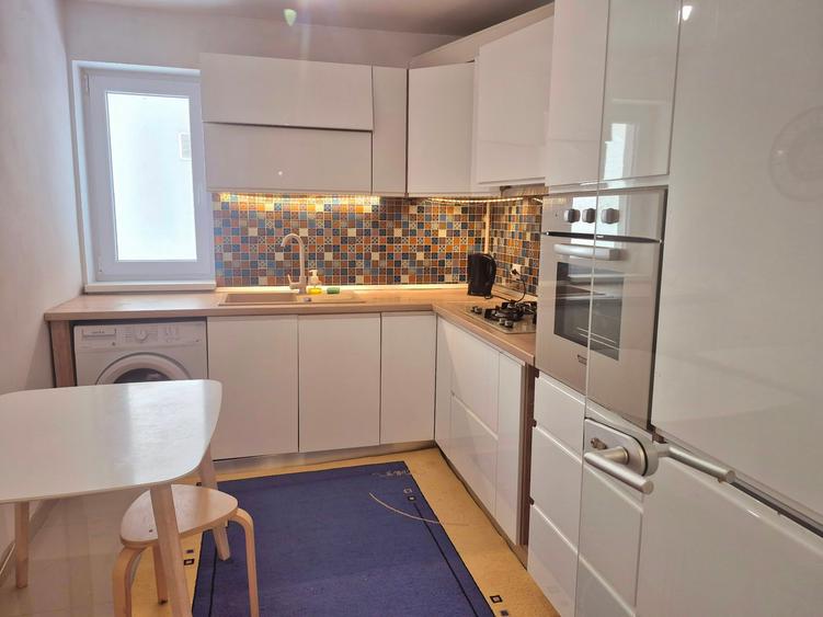 Apartament 2 camere Tineretului Parc/ Metrou/ bloc reabilitat/ renovat