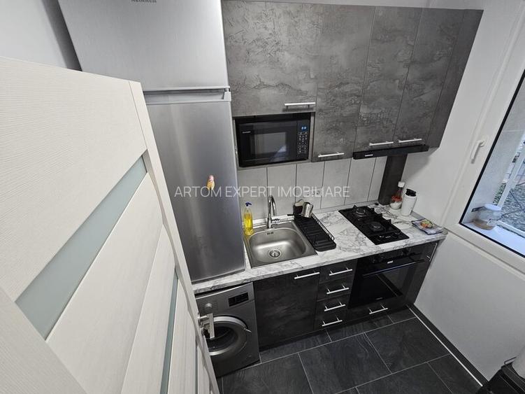 Titan/Liviu Rebreanu,2 minute metrou - 5